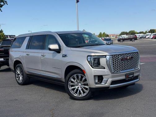 Beige Pearl Metallic 2021 GMC Yukon XL Denali