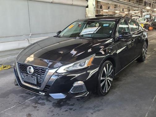 Super Black Clearcoat 2021 Nissan Altima 2.5 SR