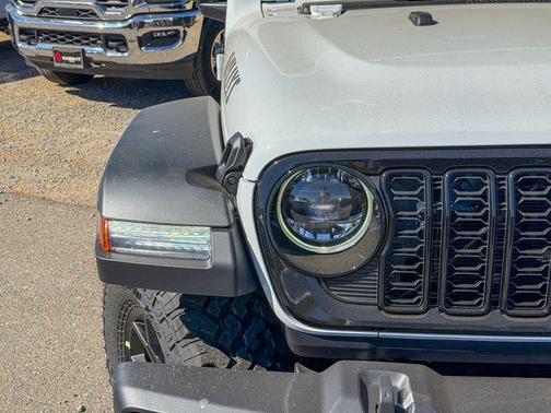Bright White Clearcoat 2026 Jeep Wrangler Sport