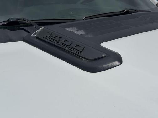 Bright White Clearcoat 2026 RAM 1500 Laramie
