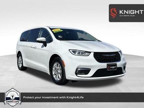 2023 Chrysler Pacifica Touring-L
