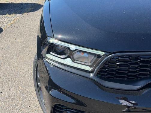 DB Black Crystal Clearcoat 2026 Dodge Durango GT