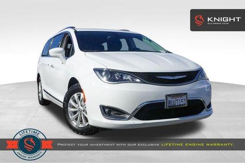2018 Chrysler Pacifica Touring-L