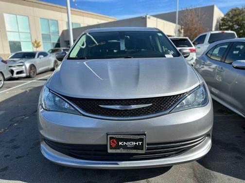 2018 Chrysler Pacifica Touring-L