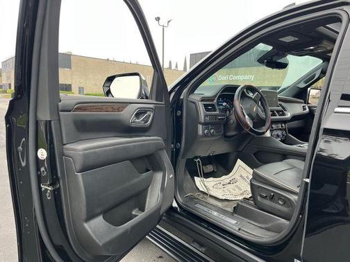 Black 2024 Chevrolet Suburban Premier