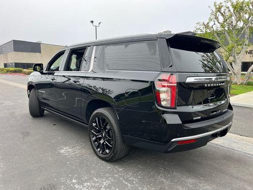 Black 2024 Chevrolet Suburban Premier