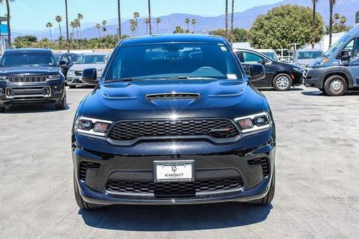 DB Black Crystal Clearcoat 2026 Dodge Durango GT HEMI V8