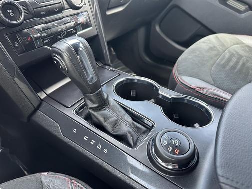 Burgundy Velvet Metallic Tinted Clearcoat 2018 Ford Explorer XLT