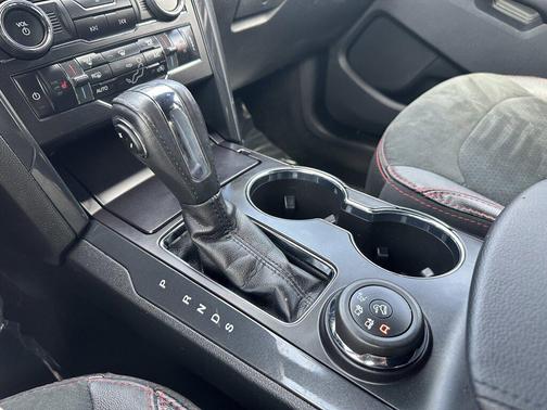 Burgundy Velvet Metallic Tinted Clearcoat 2018 Ford Explorer XLT