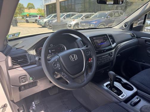 White Diamond Pearl 2018 Honda Pilot EX