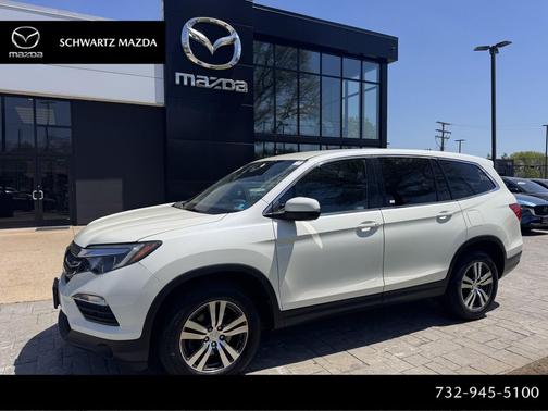 White Diamond Pearl 2018 Honda Pilot EX