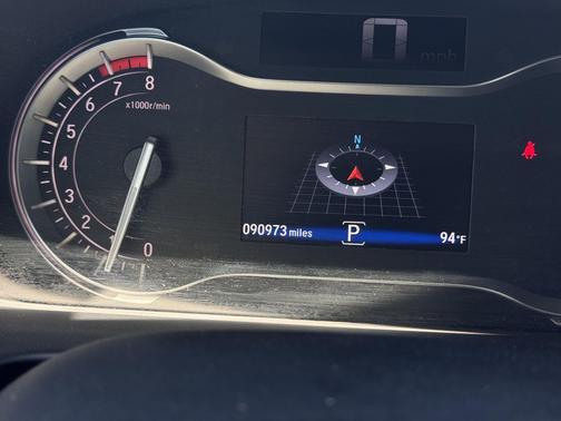 White Diamond Pearl 2018 Honda Pilot EX