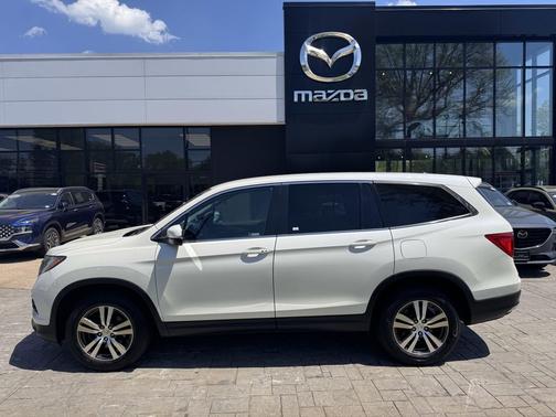 White Diamond Pearl 2018 Honda Pilot EX