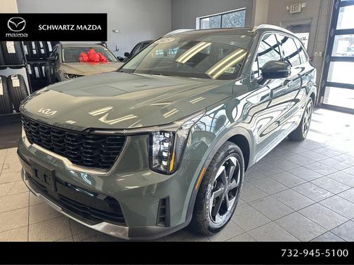 Cityscape Green 2025 Kia Sorento Hybrid EX
