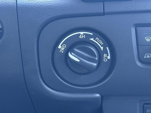 Glacier White 2026 Nissan Frontier PRO-4X
