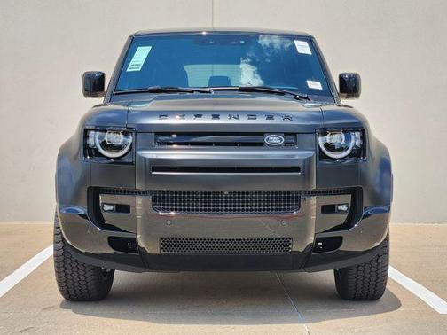 Santorini Black 2026 Land Rover Defender P400 X-Dynamic SE