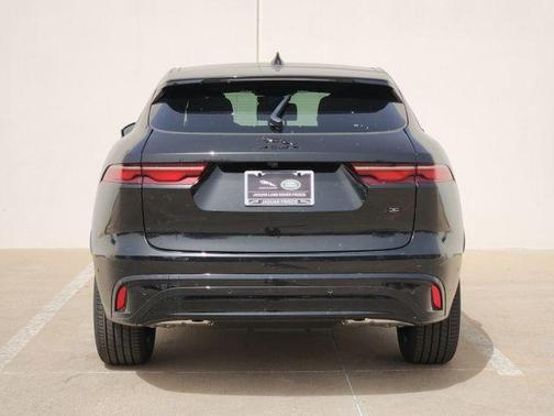 Santorini Black 2026 Jaguar F-PACE P250 R-Dynamic S