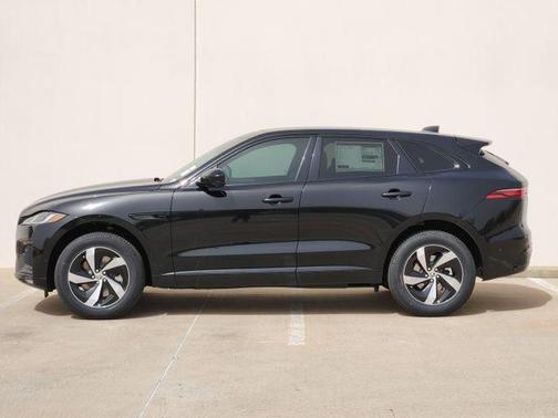Santorini Black 2026 Jaguar F-PACE P250 R-Dynamic S