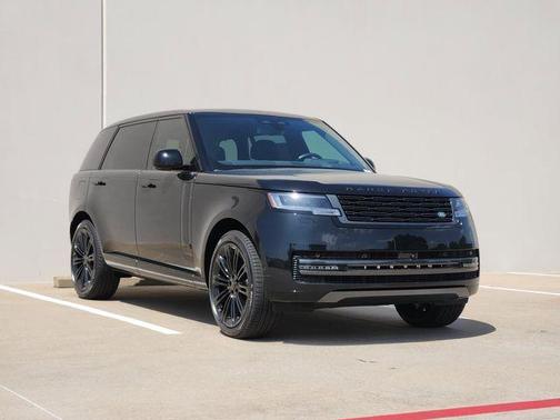 Santorini Black 2026 Land Rover Range Rover P400 SE 7 Seat