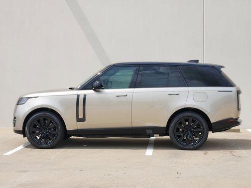 Batumi Gold 2026 Land Rover Range Rover P550e SE