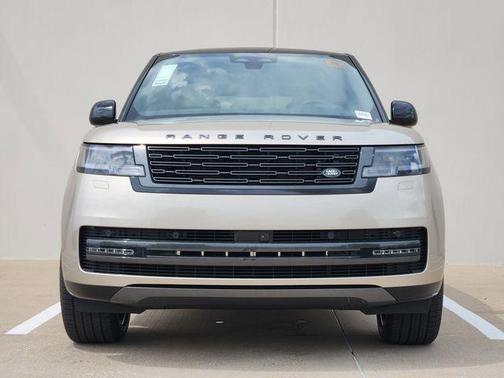 Batumi Gold 2026 Land Rover Range Rover P550e SE