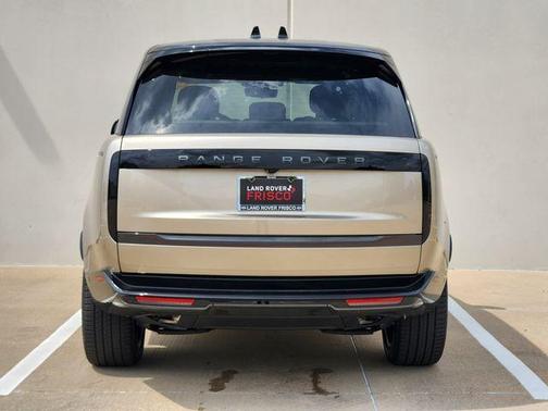 Batumi Gold 2026 Land Rover Range Rover P550e SE