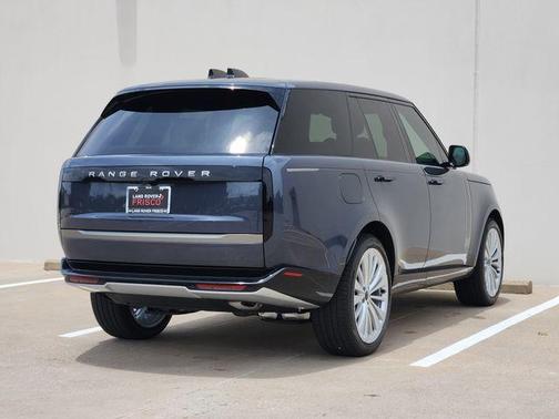 Varesine Blue 2026 Land Rover Range Rover P400 SE