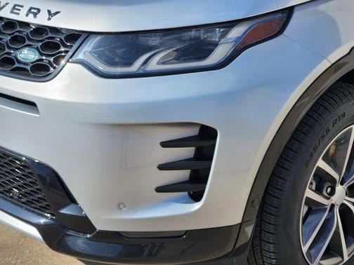 Hakuba Silver 2026 Land Rover Discovery Sport Landmark