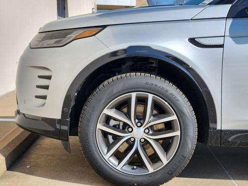 Hakuba Silver 2026 Land Rover Discovery Sport Landmark