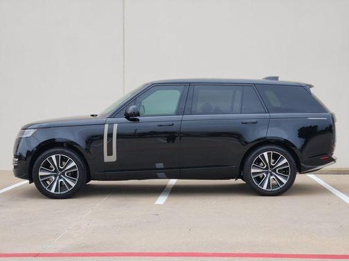 Santorini Black 2024 Land Rover Range Rover P400 SE