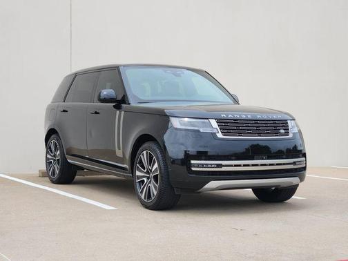 Santorini Black 2024 Land Rover Range Rover P400 SE