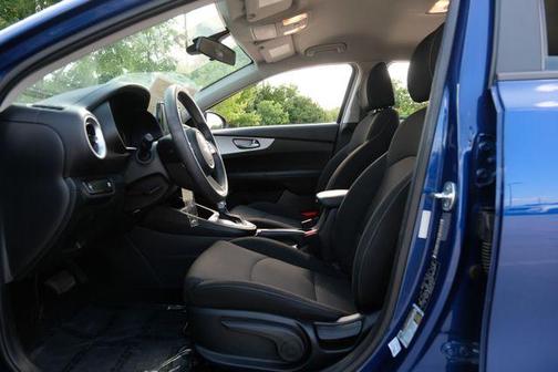 Deep Sea Blue 2024 Kia Forte LXS