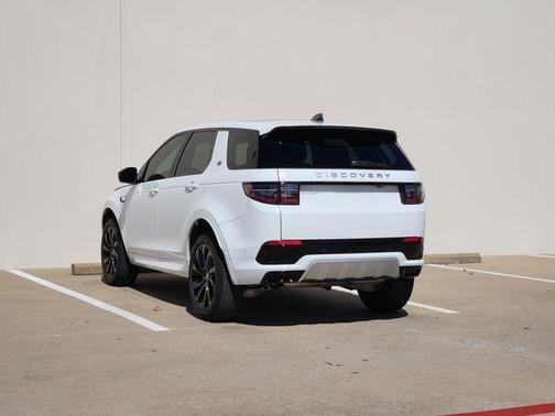 Fuji White 2025 Land Rover Discovery Sport S