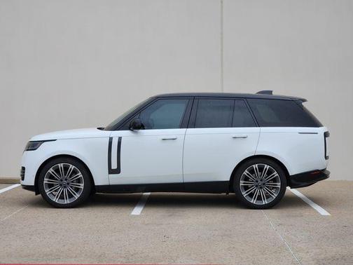 Fuji White 2025 Land Rover Range Rover P400 SE