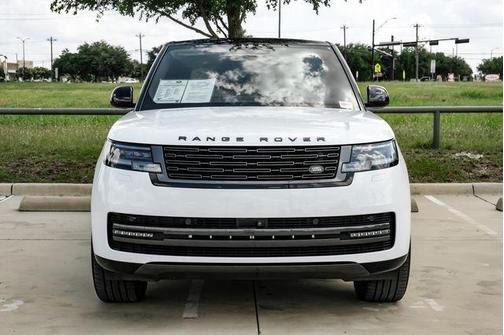 Fuji White 2025 Land Rover Range Rover P400 SE