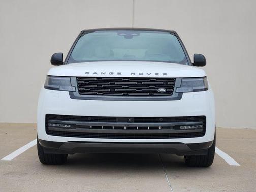 Fuji White 2025 Land Rover Range Rover P400 SE