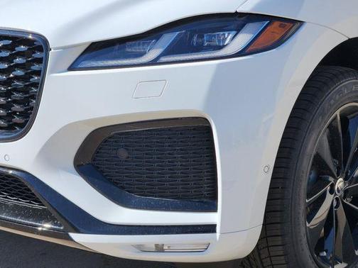 Fuji White 2026 Jaguar F-PACE P250 R-Dynamic S