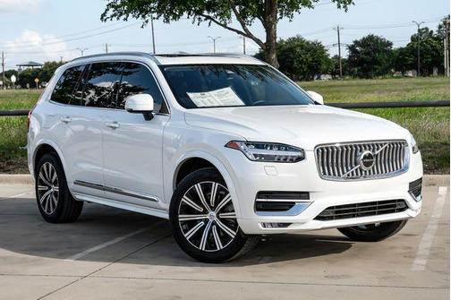 Crystal White Metallic 2024 Volvo XC90 B5 Core Bright Theme