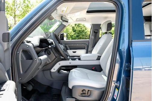 Tasman Blue 2026 Land Rover Defender P400 X-Dynamic SE
