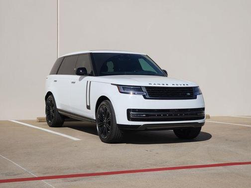 Fuji White 2026 Land Rover Range Rover P400 SE 7 Seat