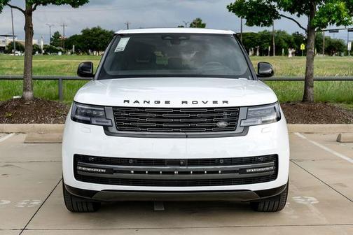 Fuji White 2026 Land Rover Range Rover P400 SE 7 Seat