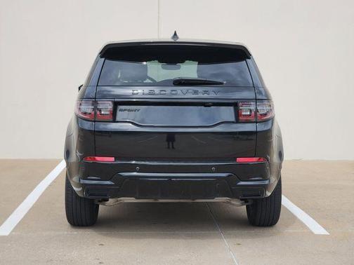 Santorini Black 2025 Land Rover Discovery Sport Dynamic SE