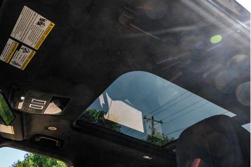 Santorini Black 2025 Land Rover Defender P500 V8