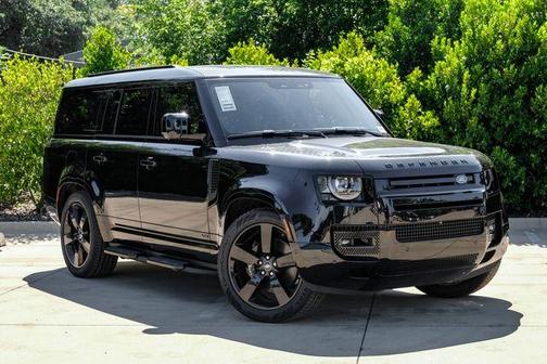 Santorini Black 2025 Land Rover Defender P500 V8