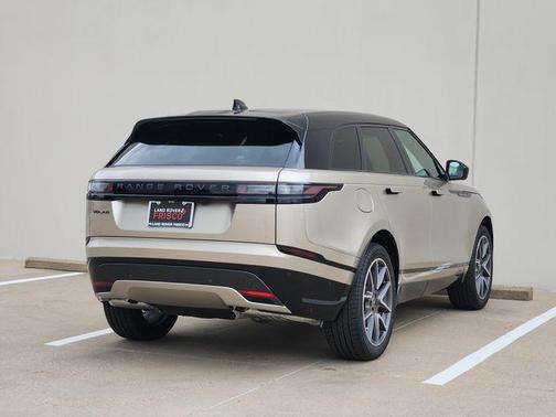 Batumi Gold 2026 Land Rover Range Rover Velar P250 Dynamic SE