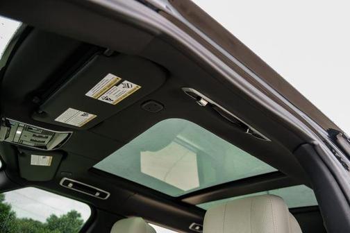Santorini Black 2025 Land Rover Range Rover AUTOBIOGRAPHY