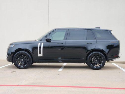 Santorini Black 2025 Land Rover Range Rover AUTOBIOGRAPHY