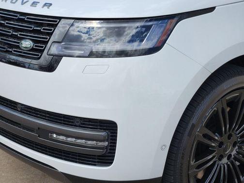 Fuji White 2026 Land Rover Range Rover P530 SE