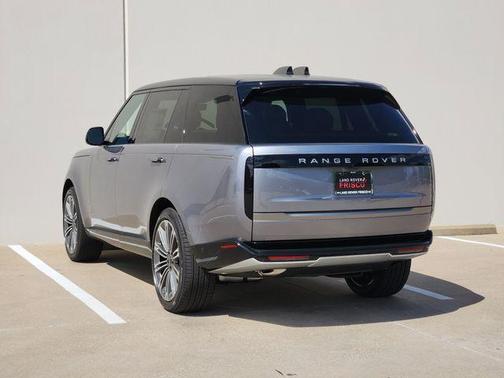 Eiger Grey 2026 Land Rover Range Rover P400 SE 7 Seat