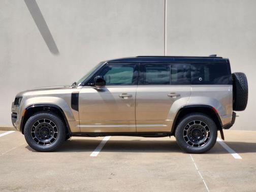 Petra Copper 2026 Land Rover Defender OCTA